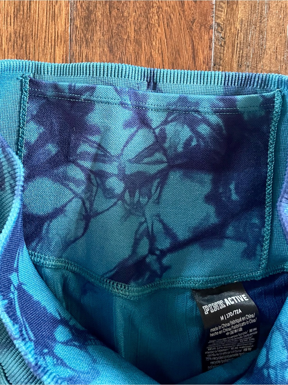 PINK Victoria's Secret Blue Tie-Dye High-Rise Leggings - Picture 3 of 6